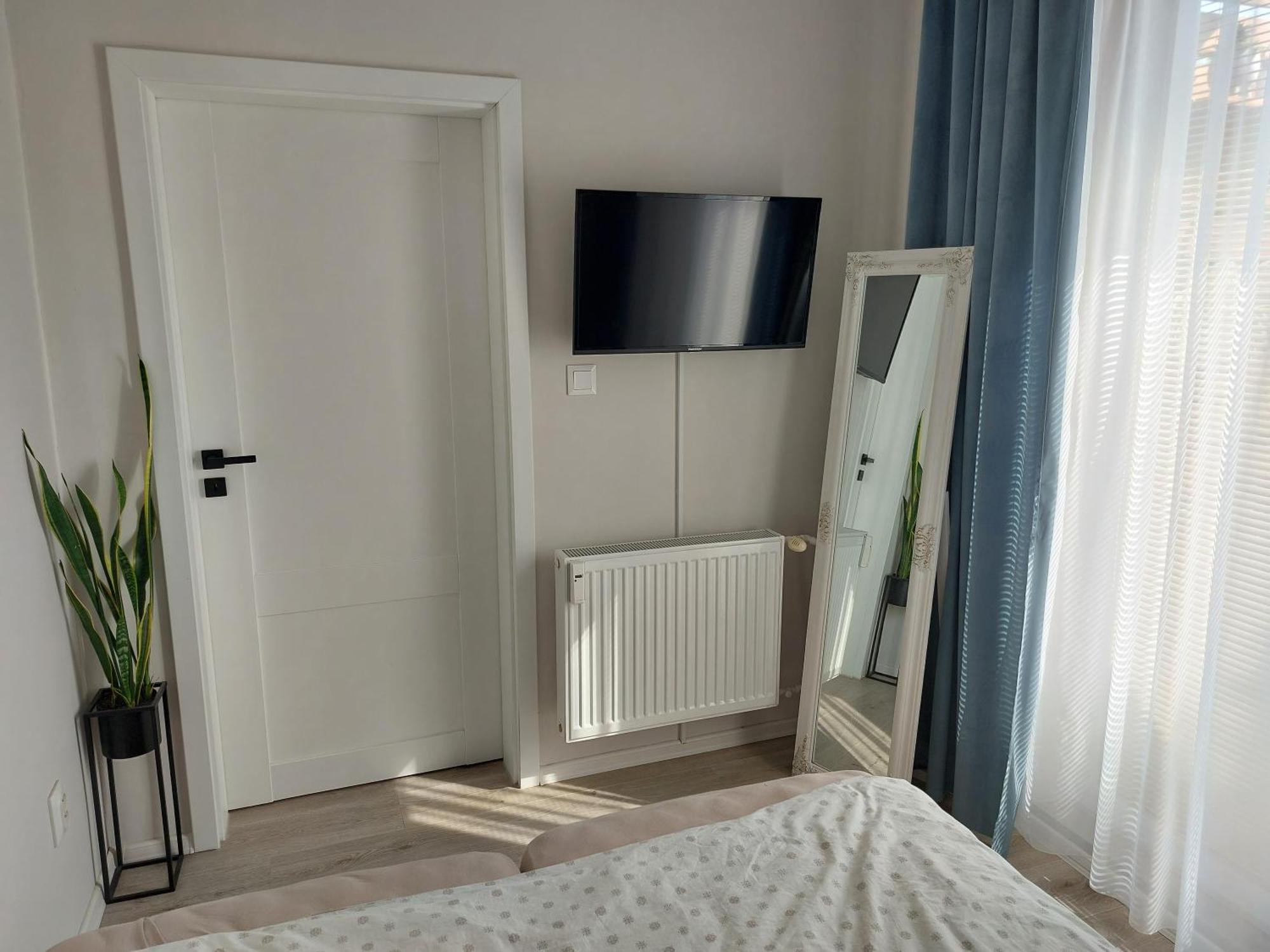 M&M Apartman Trencin Bagian luar foto